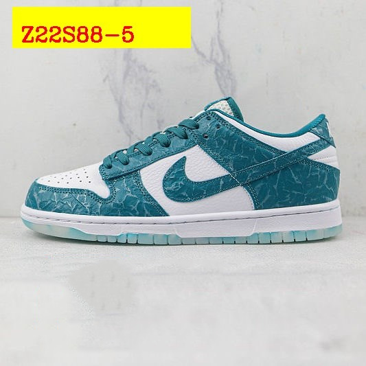 NIKE 42.66$ CODE 351-6386-R gallery