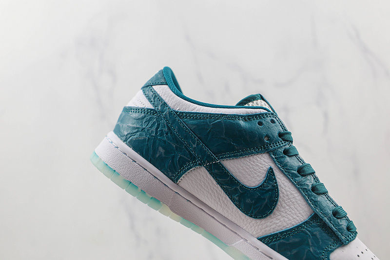 NIKE 42.66$ CODE 351-6386-R gallery