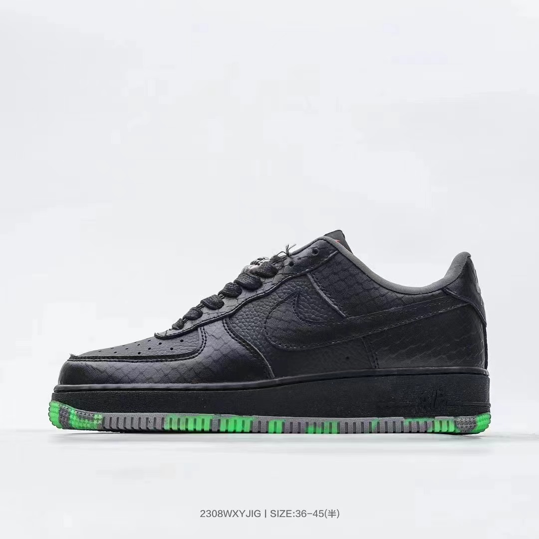 NIKE 53.91$   code 351-9652-T gallery