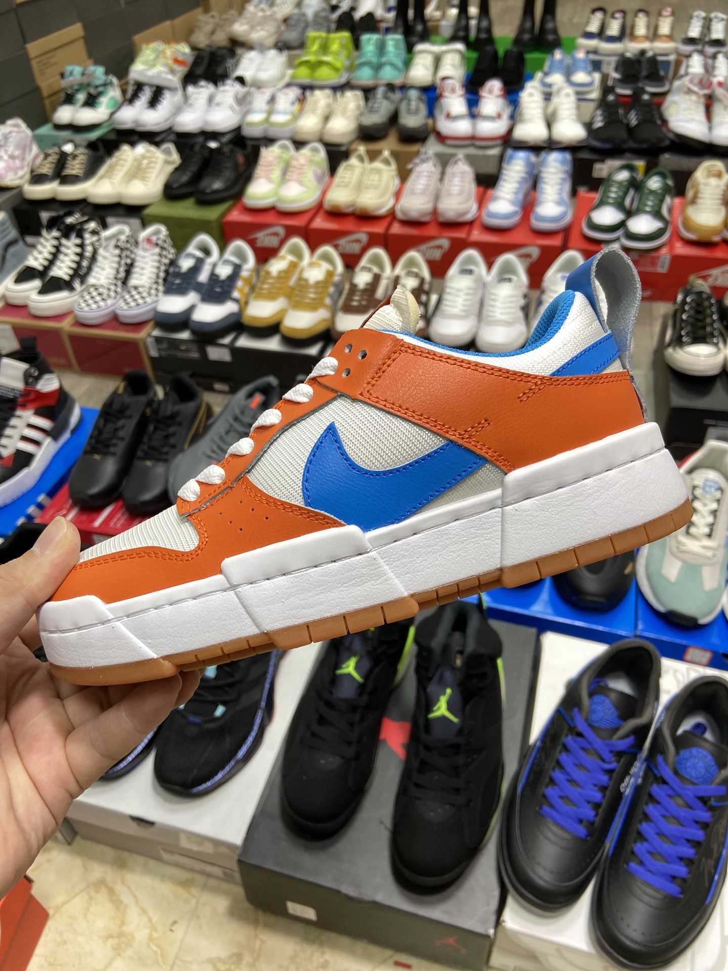 NIKE $60 gallery