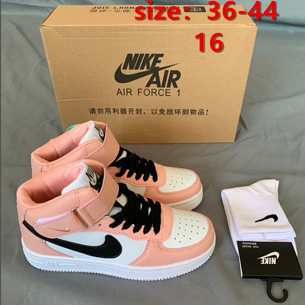 Nike 24.99$   207-4331-M gallery