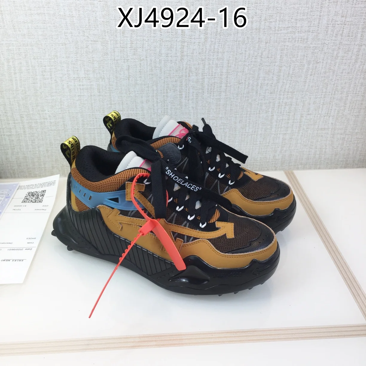 OFF-WHITE $102 gallery