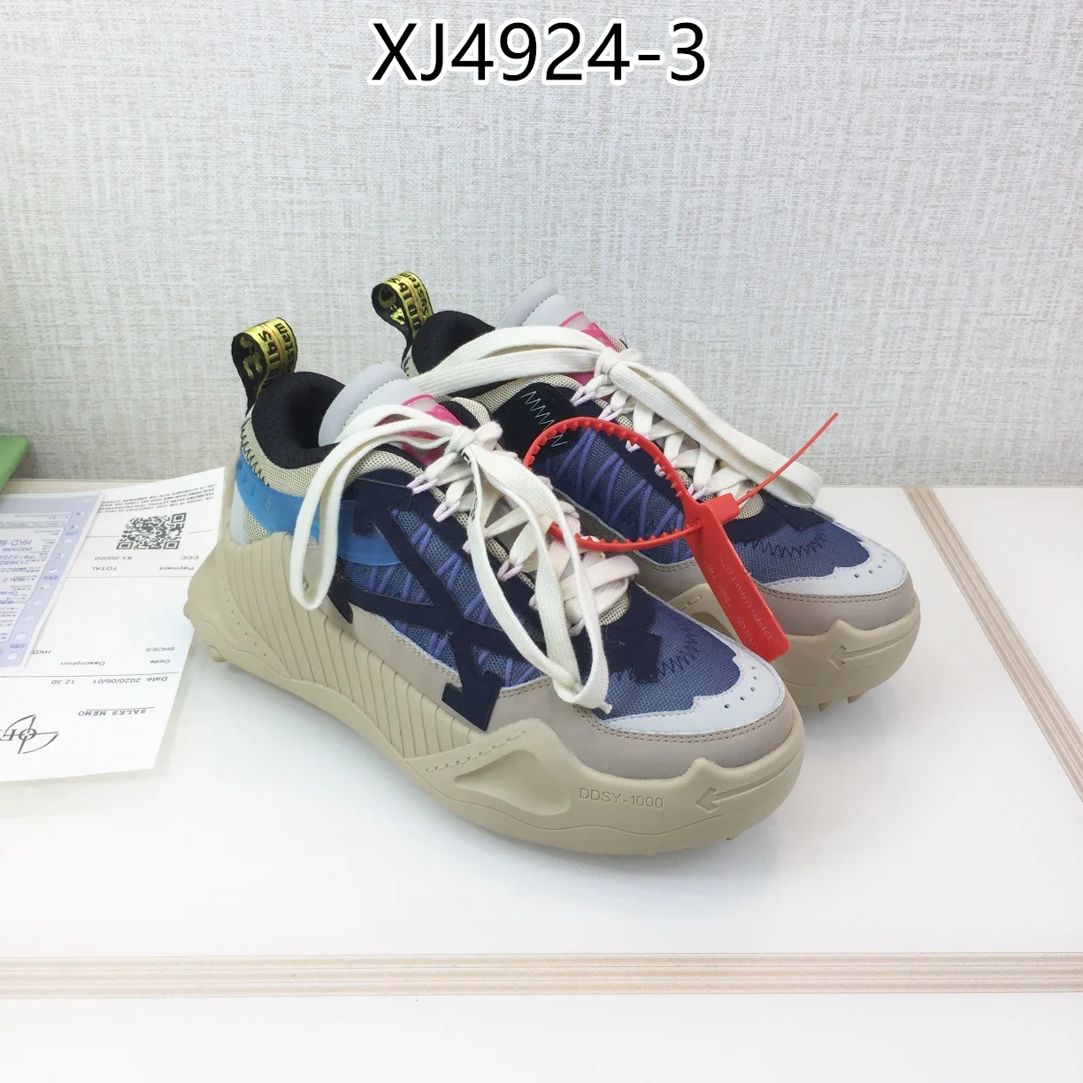 OFF-WHITE $102 gallery