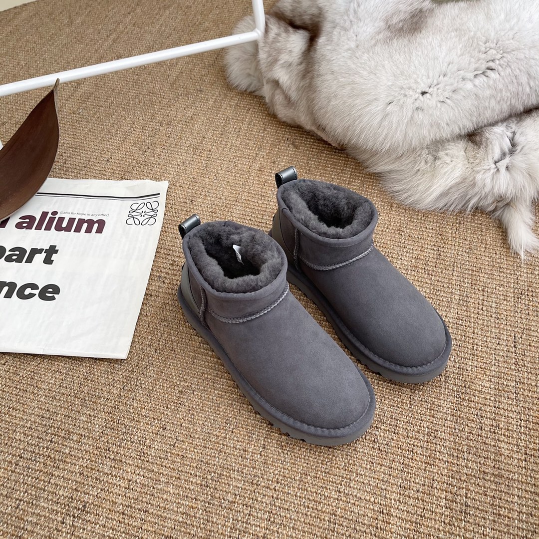 Oo1233-275.69💴38.83$UGG gallery