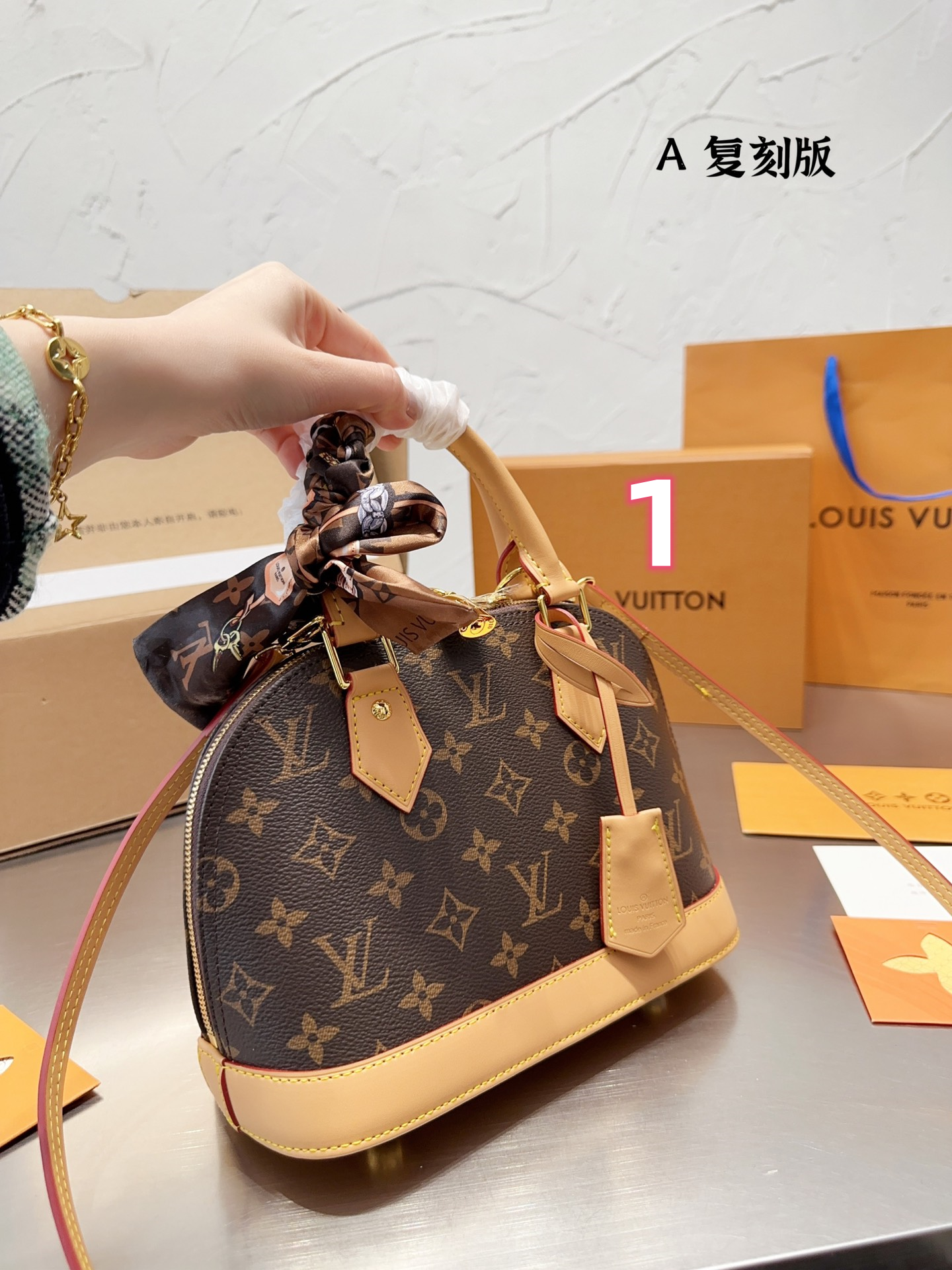 Oo1276-352.88💴49$LV gallery