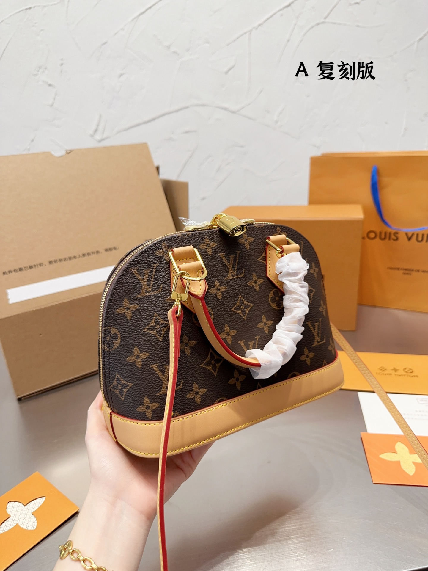 Oo1276-352.88💴49$LV gallery