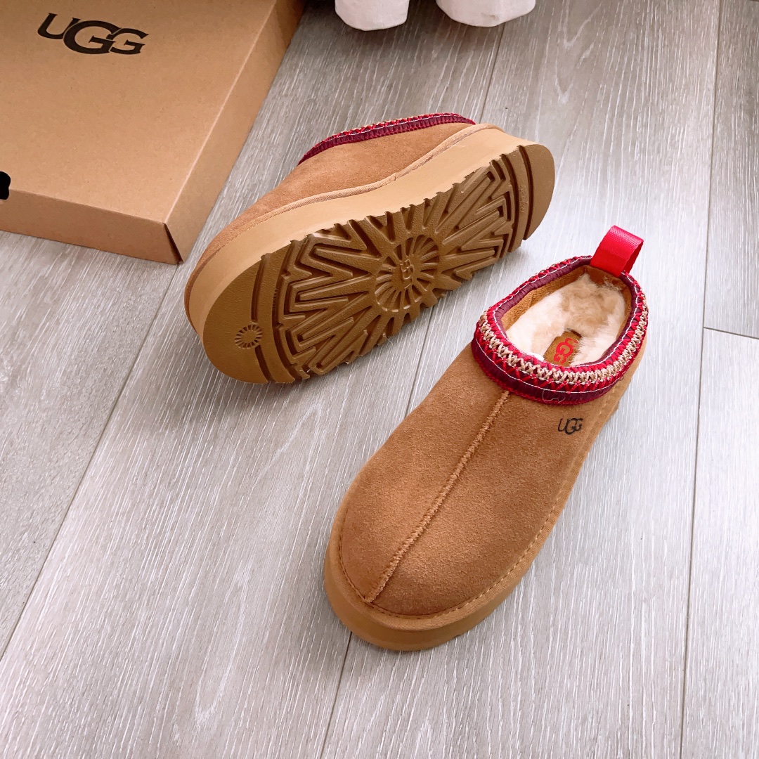 Oo1342-307.2💴42.66$UGG gallery