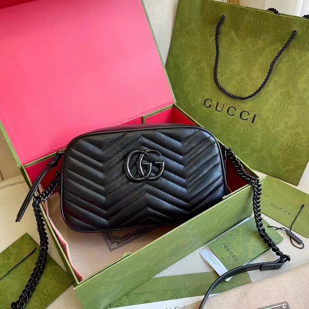 Oo1376-290.9💴39.85$ GUCCI gallery