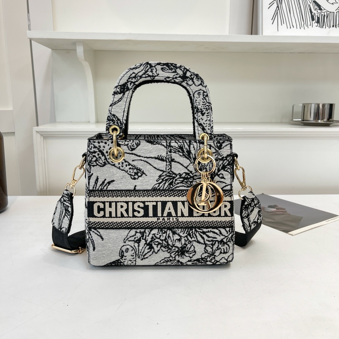 PC343-PC345  Dior bag 211.99 gallery