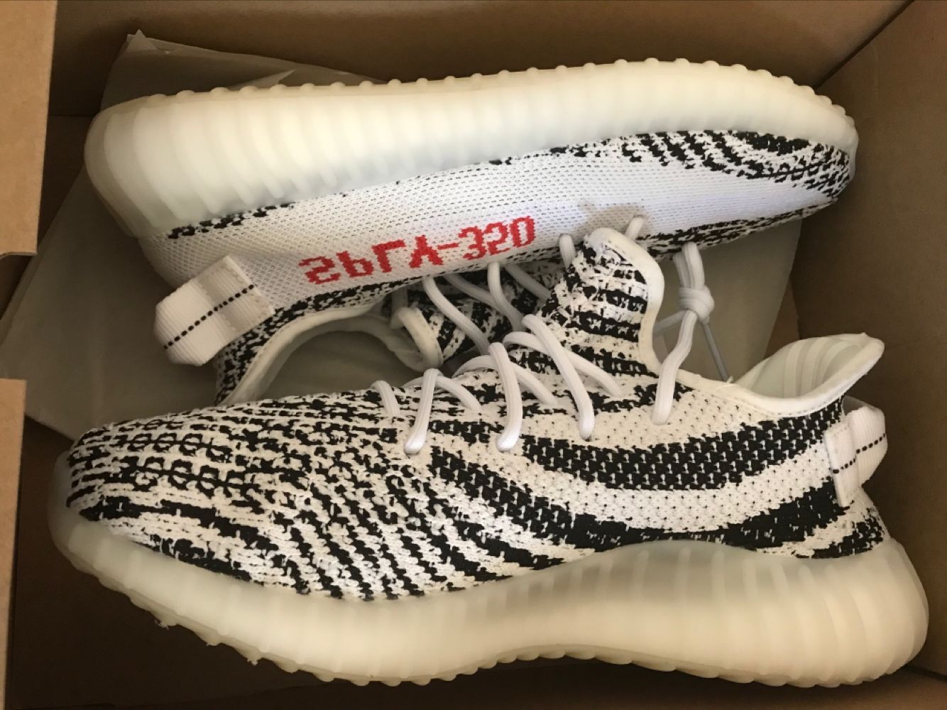 PEK yeezy 350 59.99usd gallery