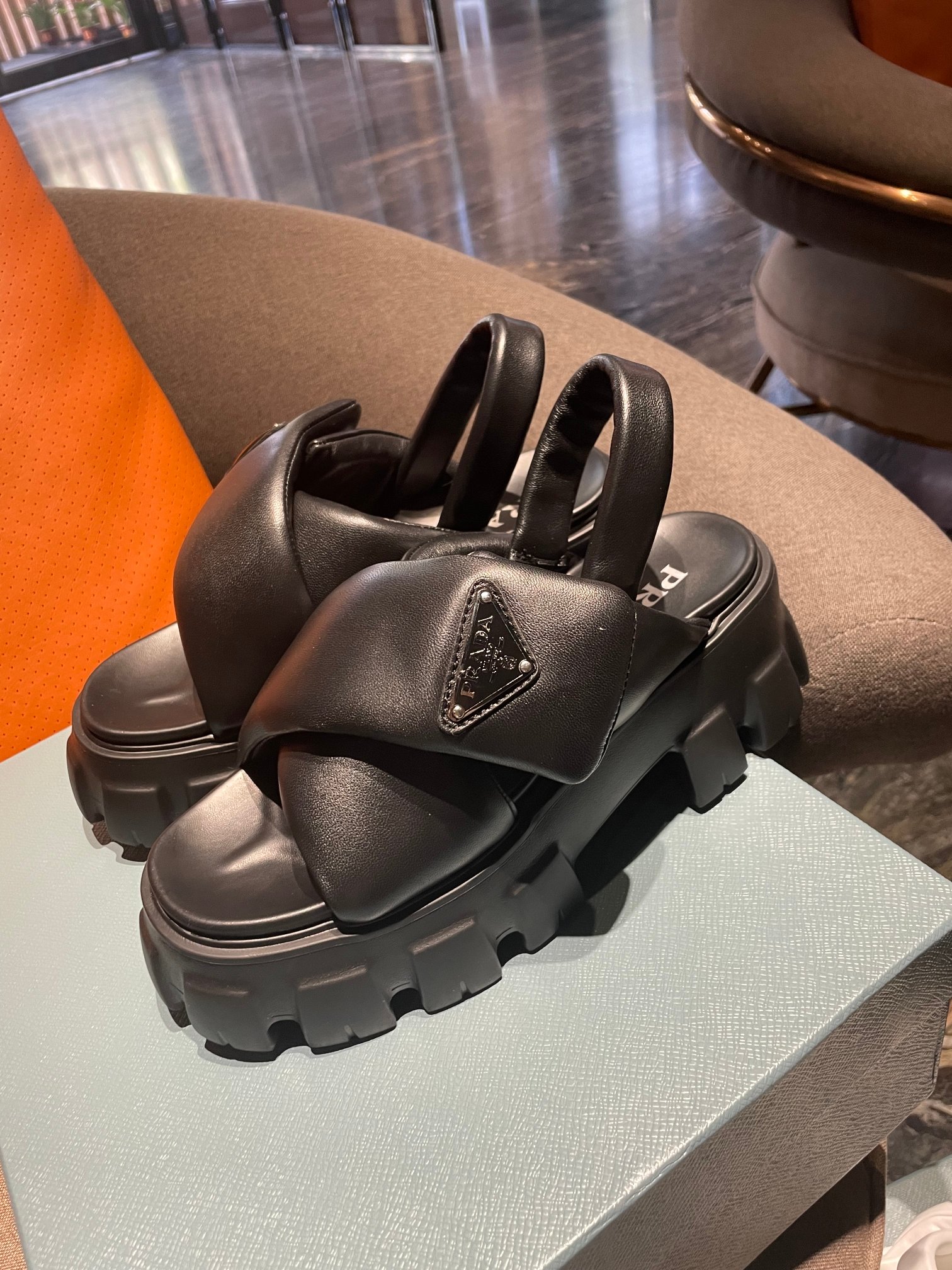 PRADA 45.99$   CODE 449-7122-R gallery