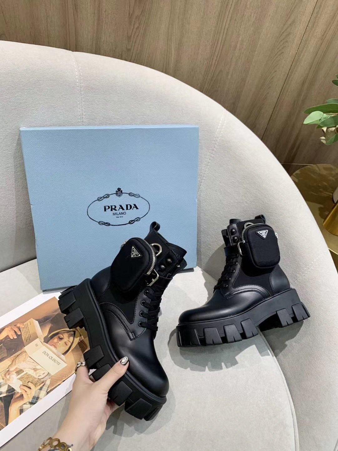 PRADA 60.88$ 编号shu-2413-R gallery