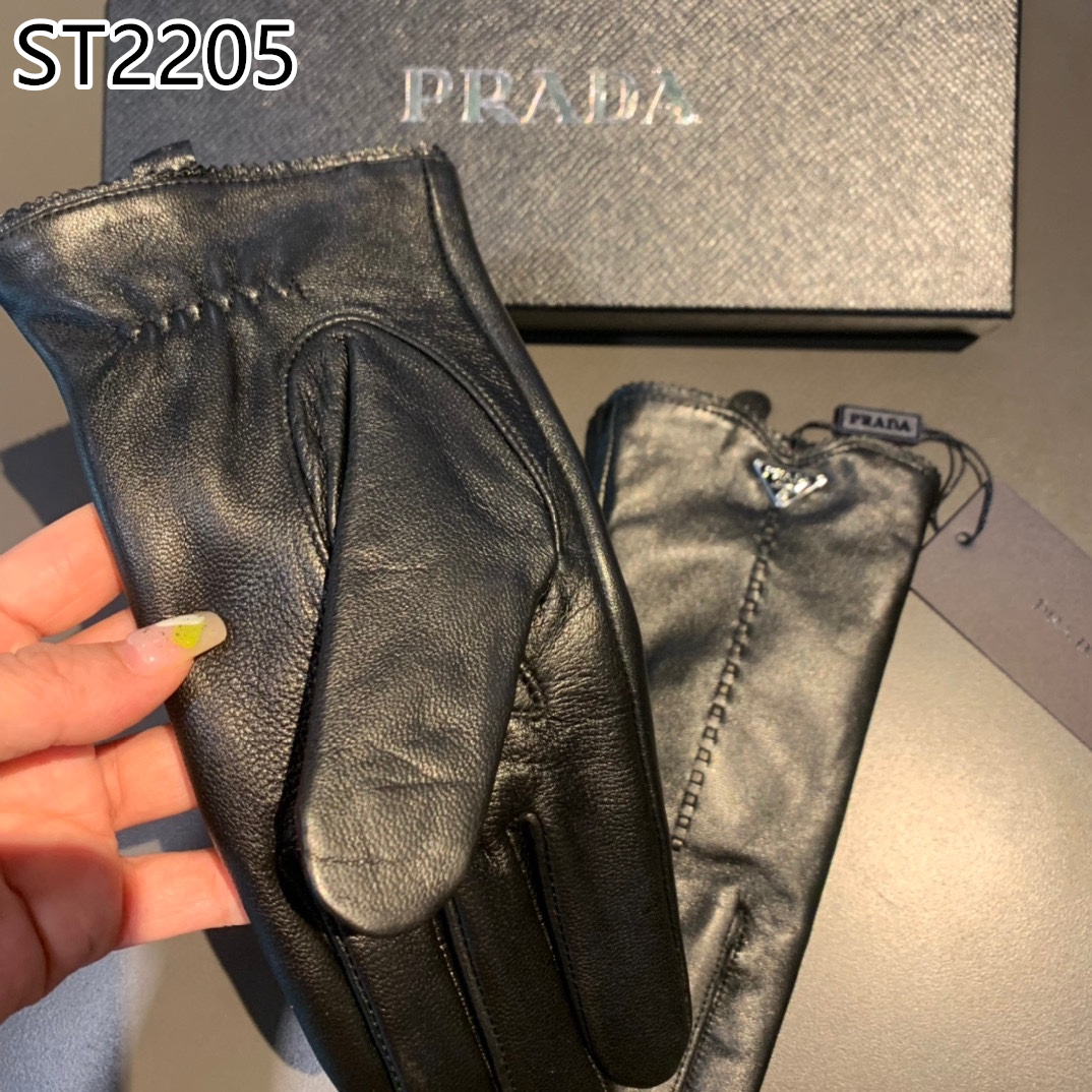 PRADA $50 gallery