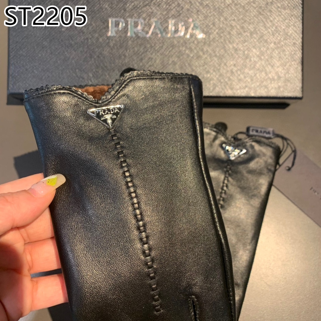 PRADA $50 gallery