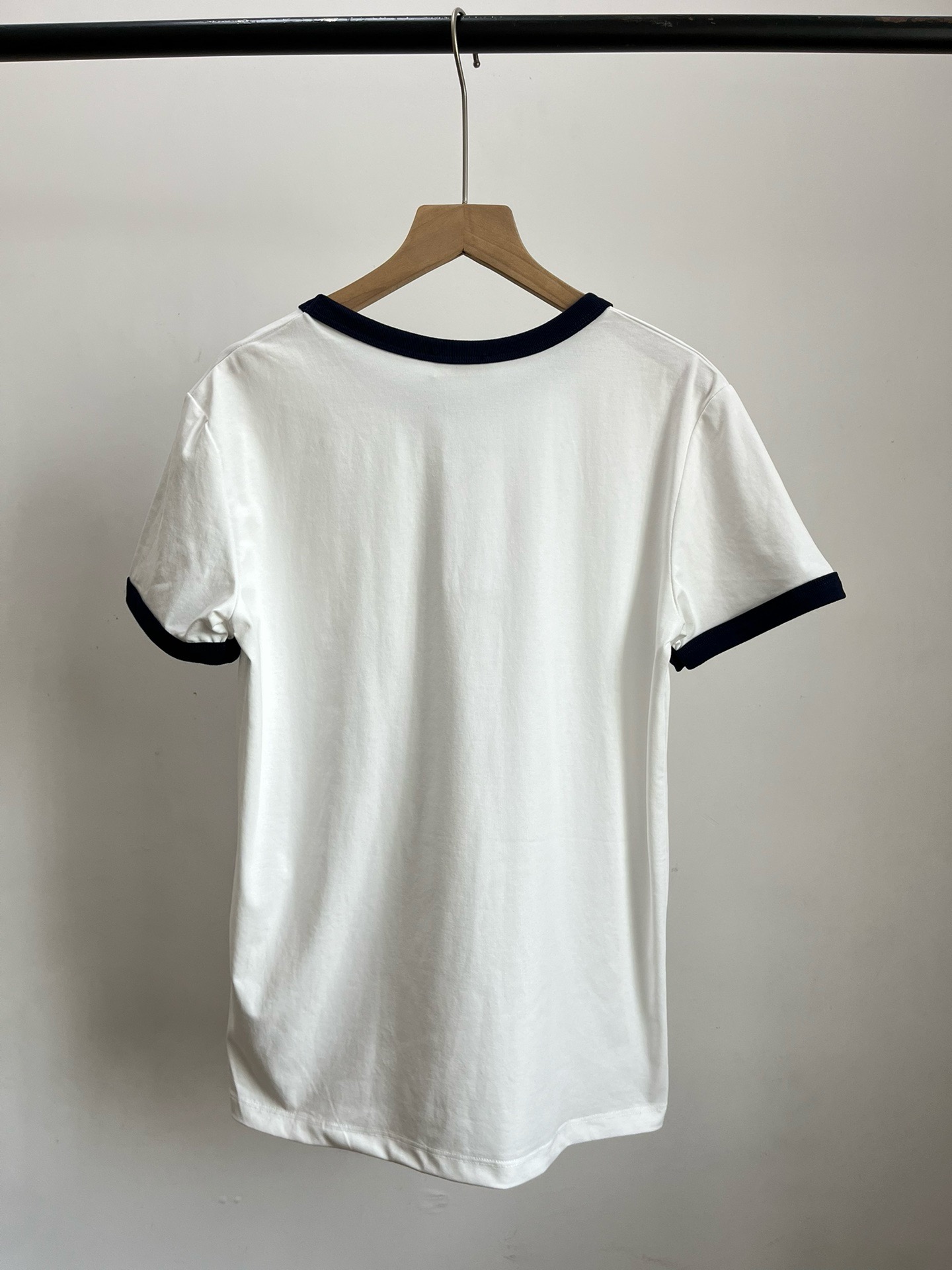 PX051，Celine t shirt 26.79 gallery