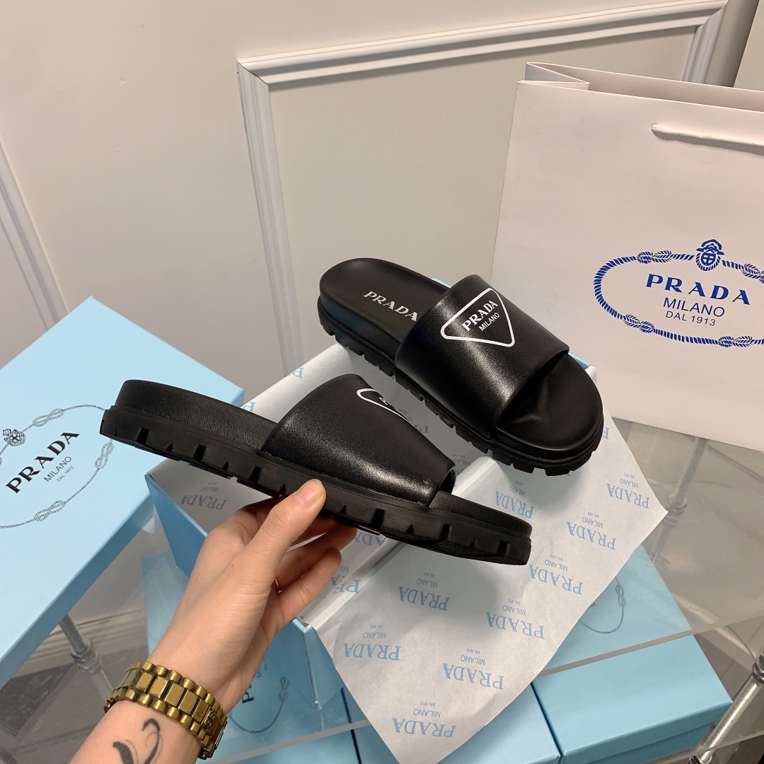 Prada 39.99$ code 449-5794-R gallery