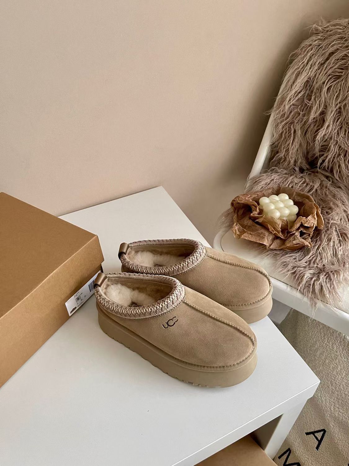 SS5667-UGG  39.99$ gallery