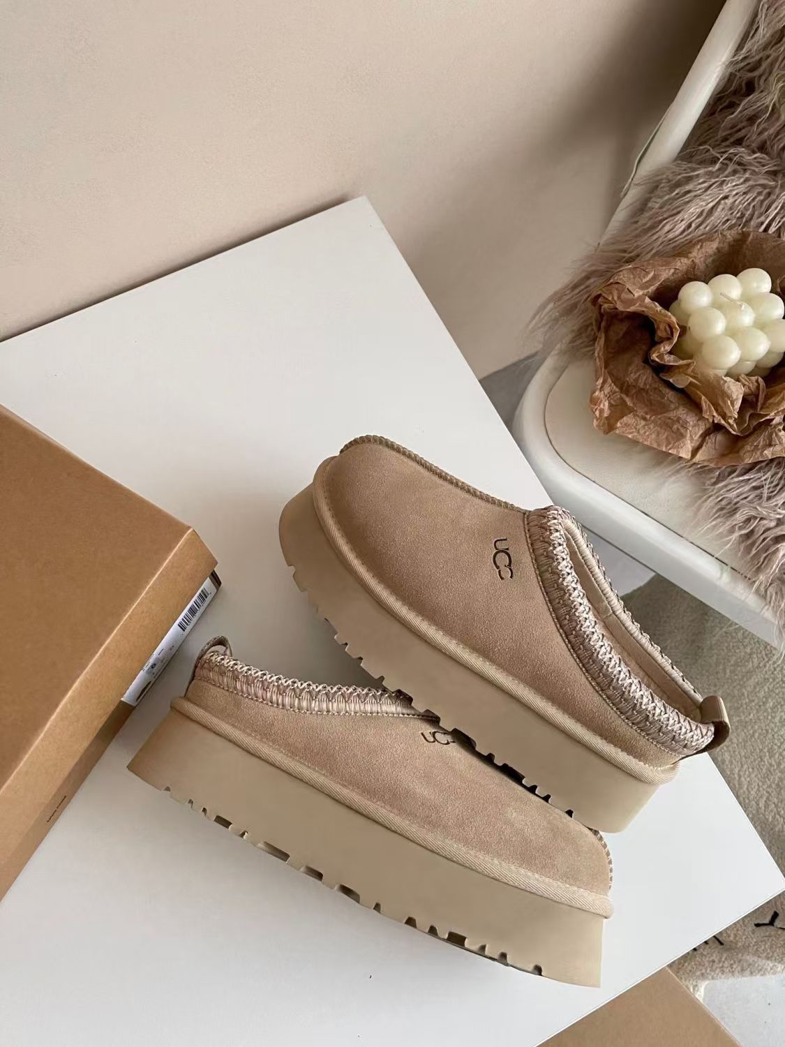 SS5667-UGG  39.99$ gallery