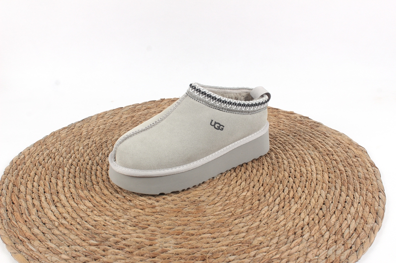 SS5835-UGG 40.99$ gallery