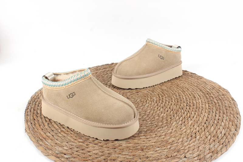 SS5835-UGG 40.99$ gallery