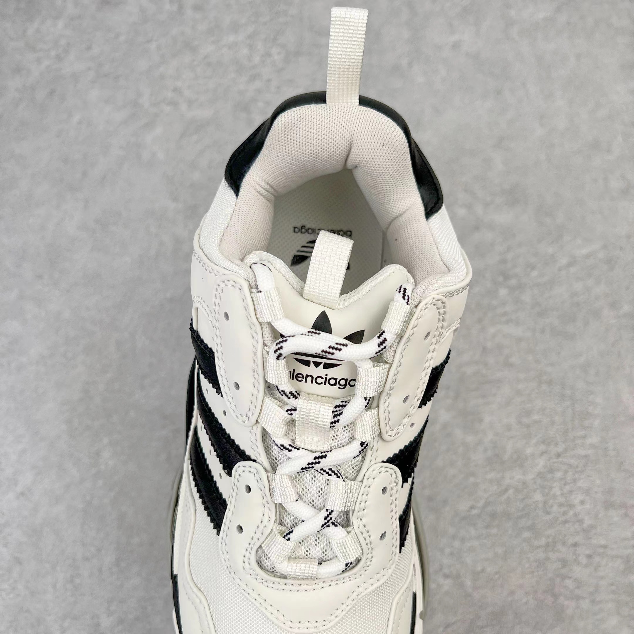 TL2241 BALENCIAGA 125$ gallery