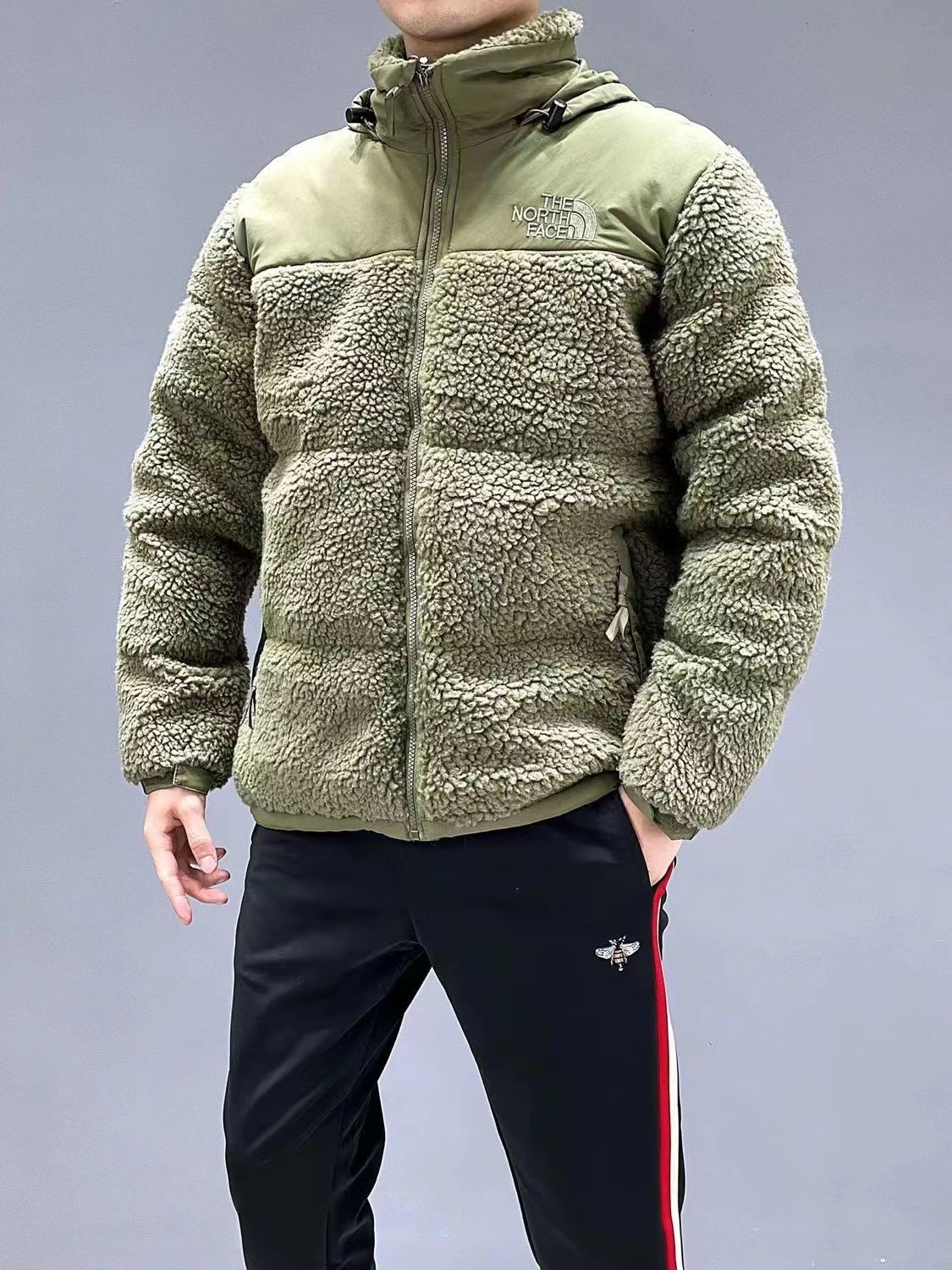 TL2261 THE NORTH FACE 52$ gallery