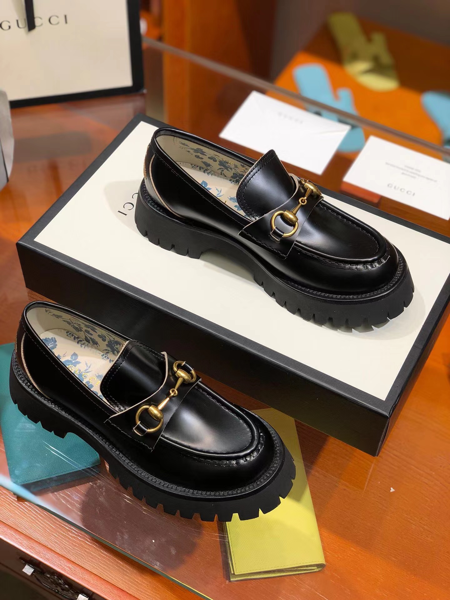 TL2557 GUCCI 52.99$ gallery