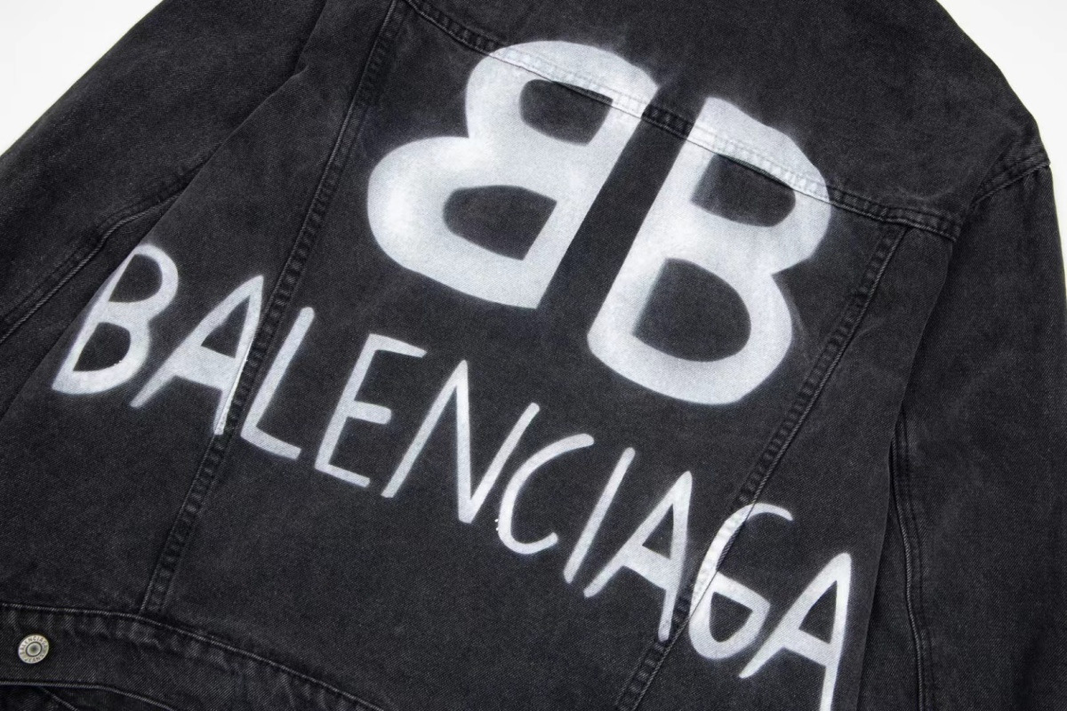 TL3109 BALENCIAGA 62$ gallery