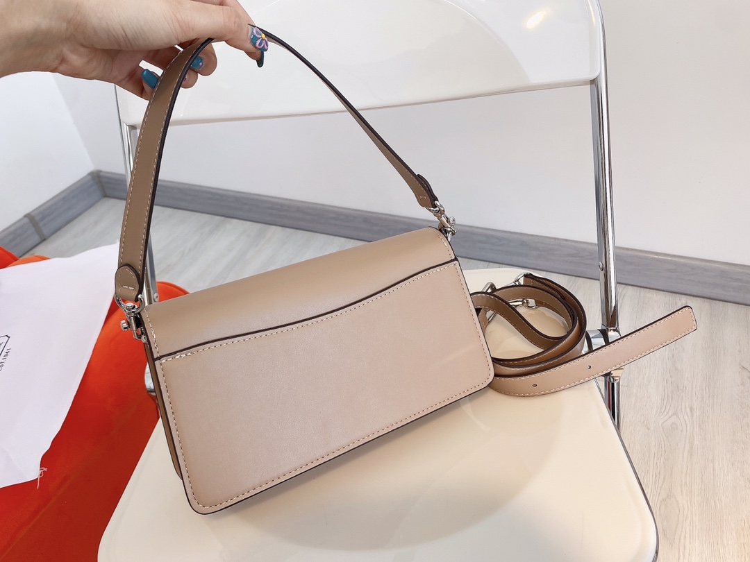 TL4007 COACH 55$ gallery