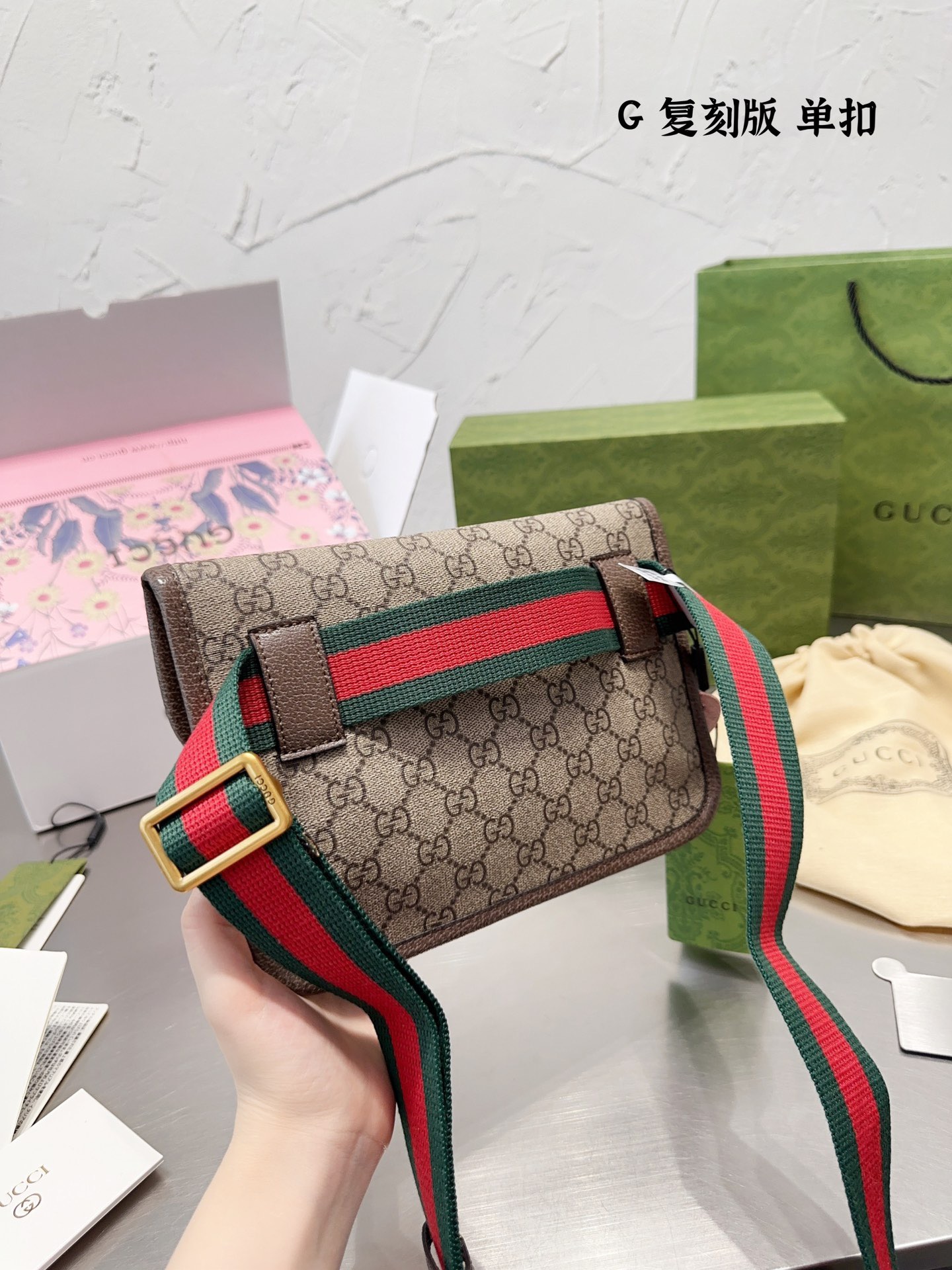 TL4165 GUCCI 49.99$ gallery