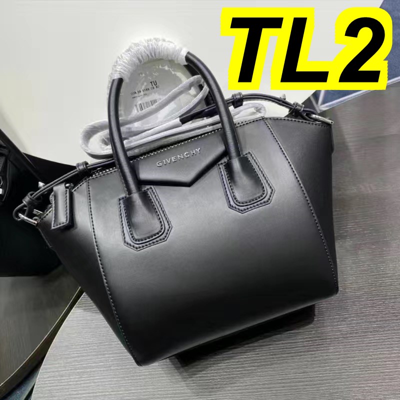 TL4203 GIVENCHY 65$ gallery