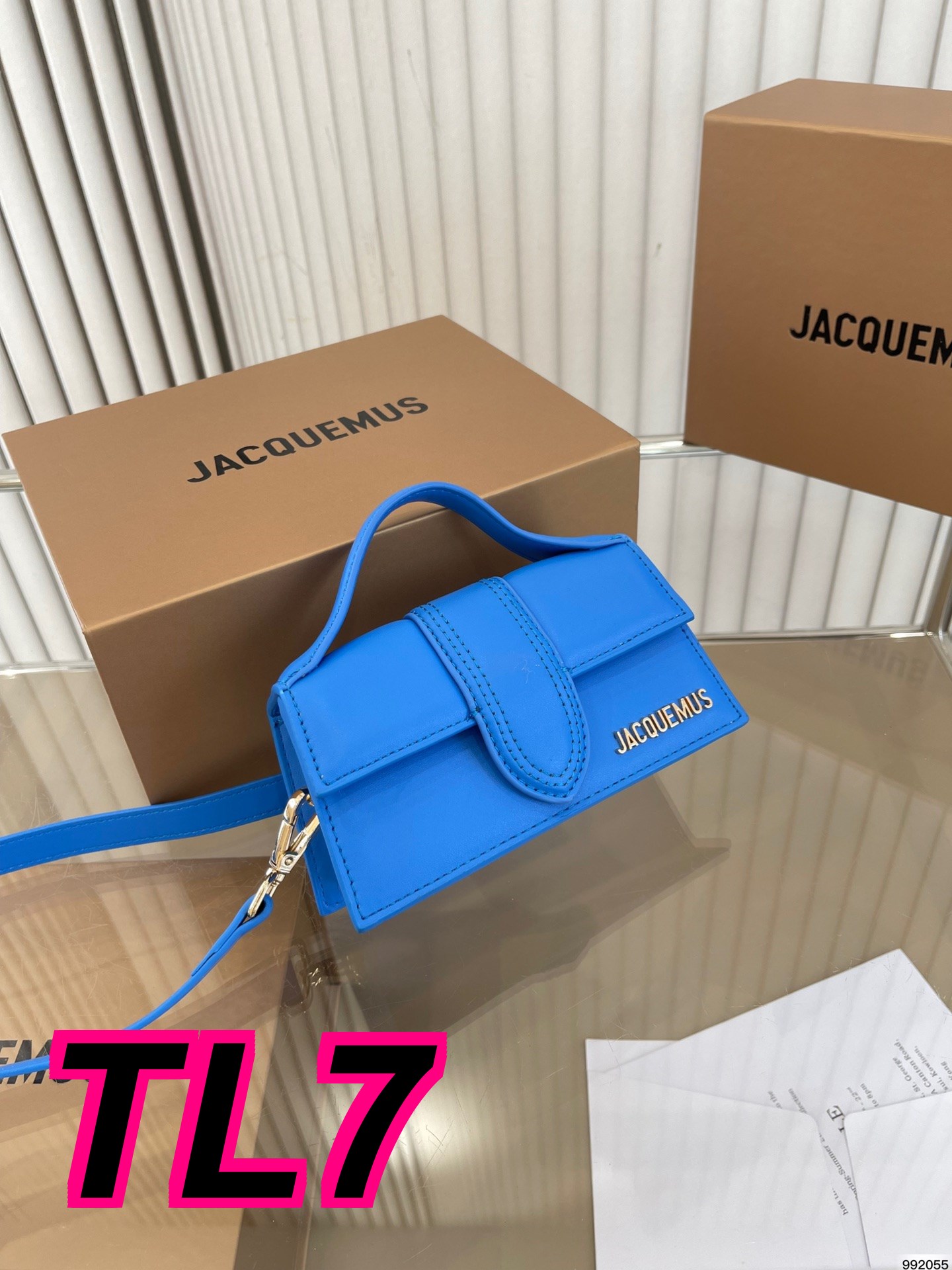 TL4224 JACQUEMUS    49.99$ gallery