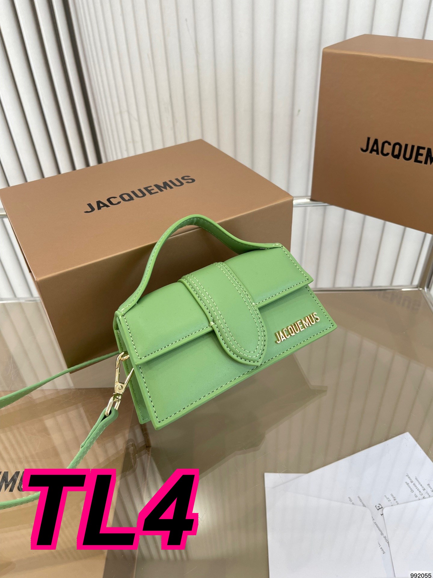 TL4224 JACQUEMUS    49.99$ gallery