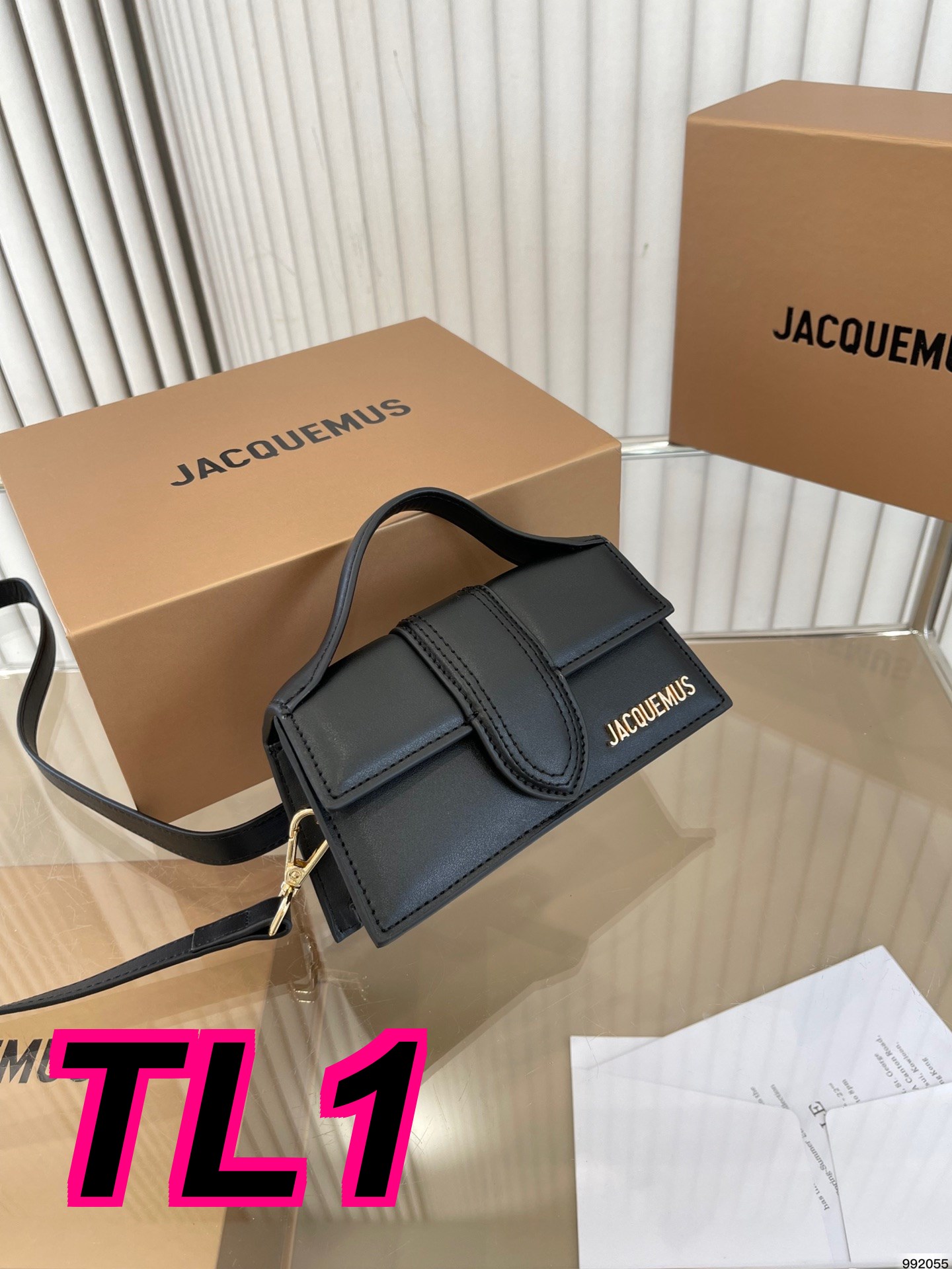 TL4224 JACQUEMUS    49.99$ gallery