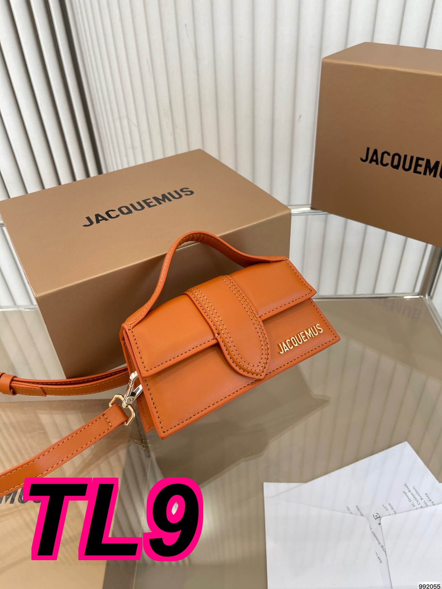 TL4224 JACQUEMUS    49.99$ gallery