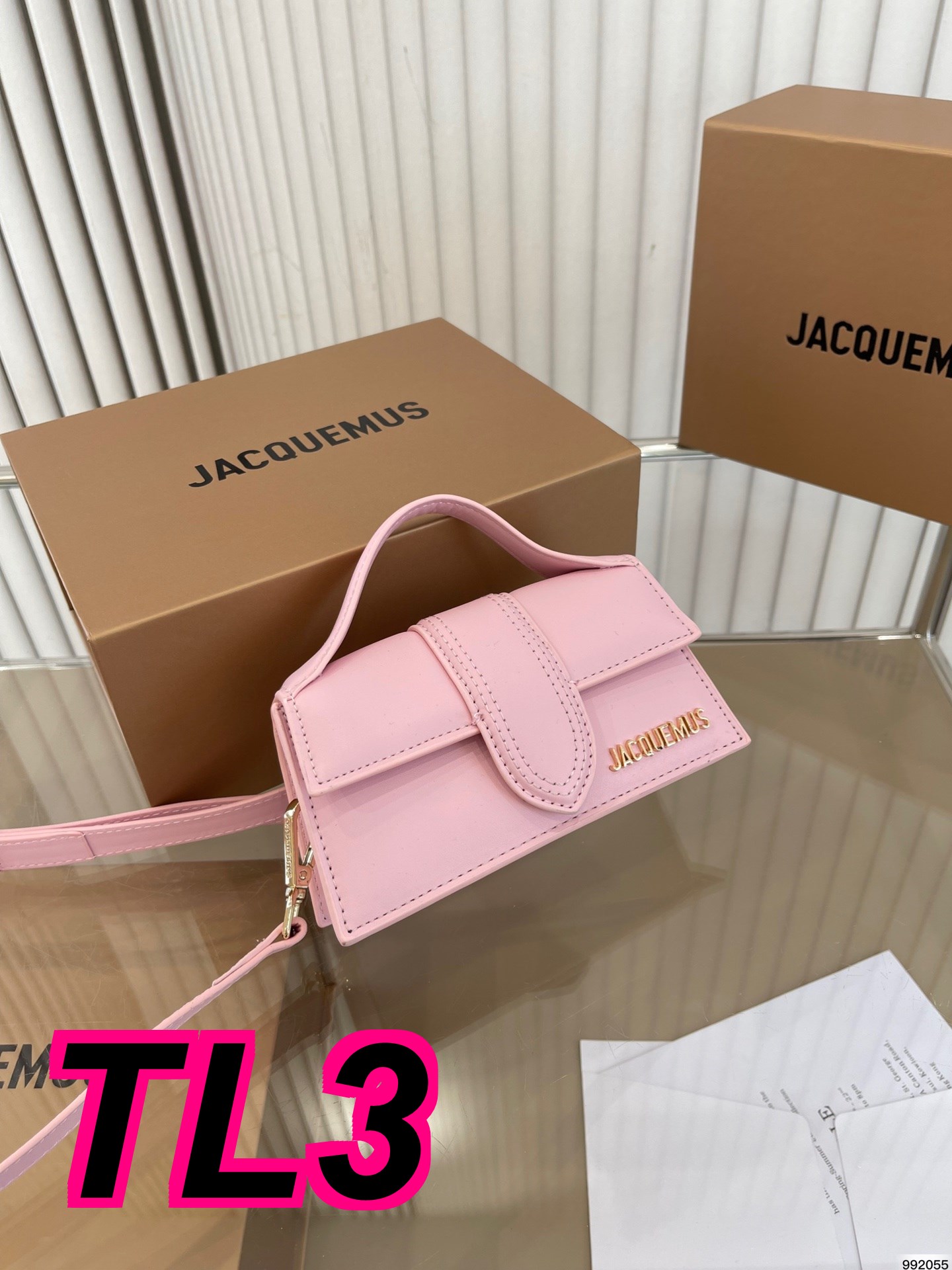 TL4224 JACQUEMUS    49.99$ gallery