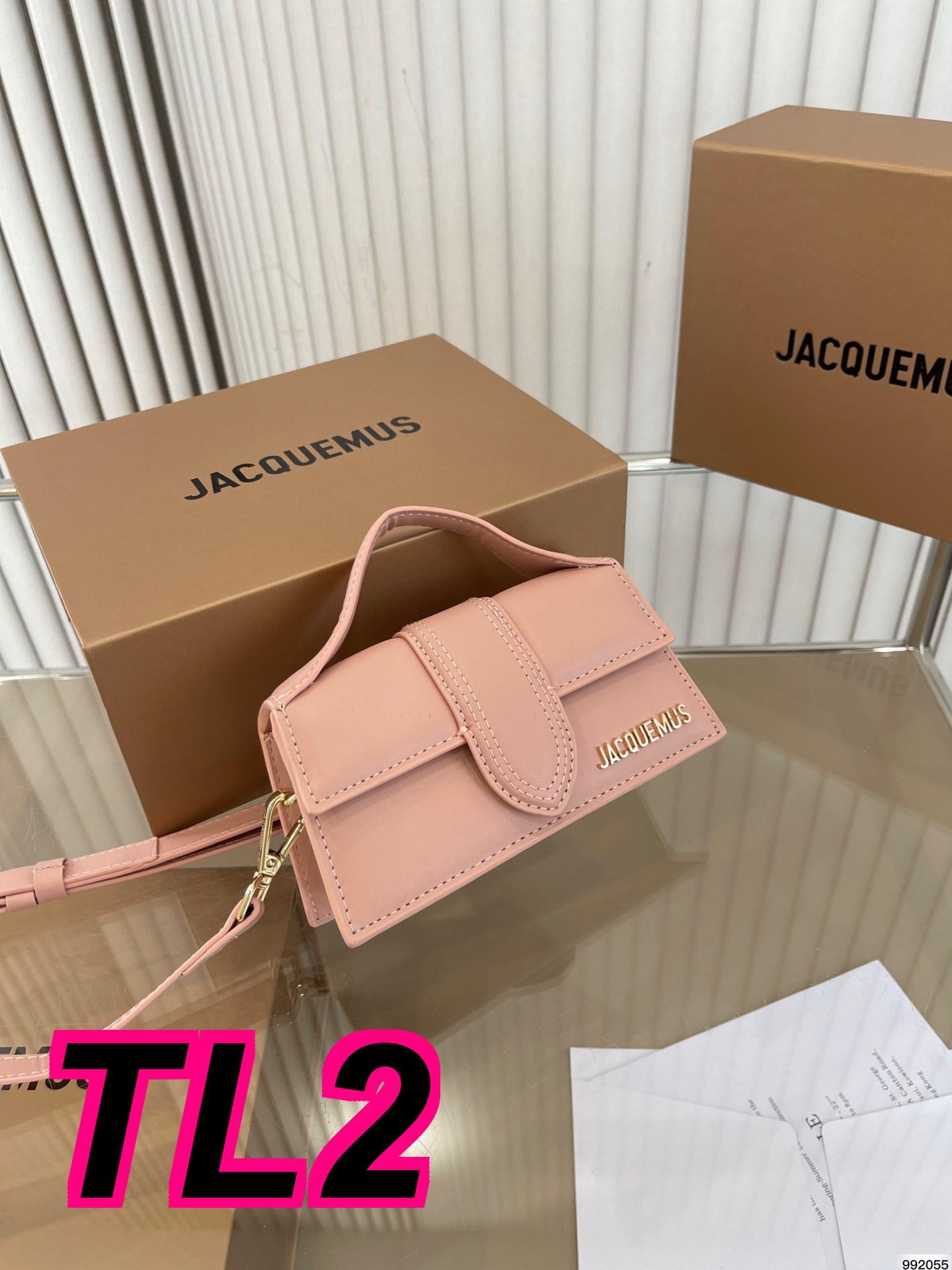 TL4224 JACQUEMUS    49.99$ gallery