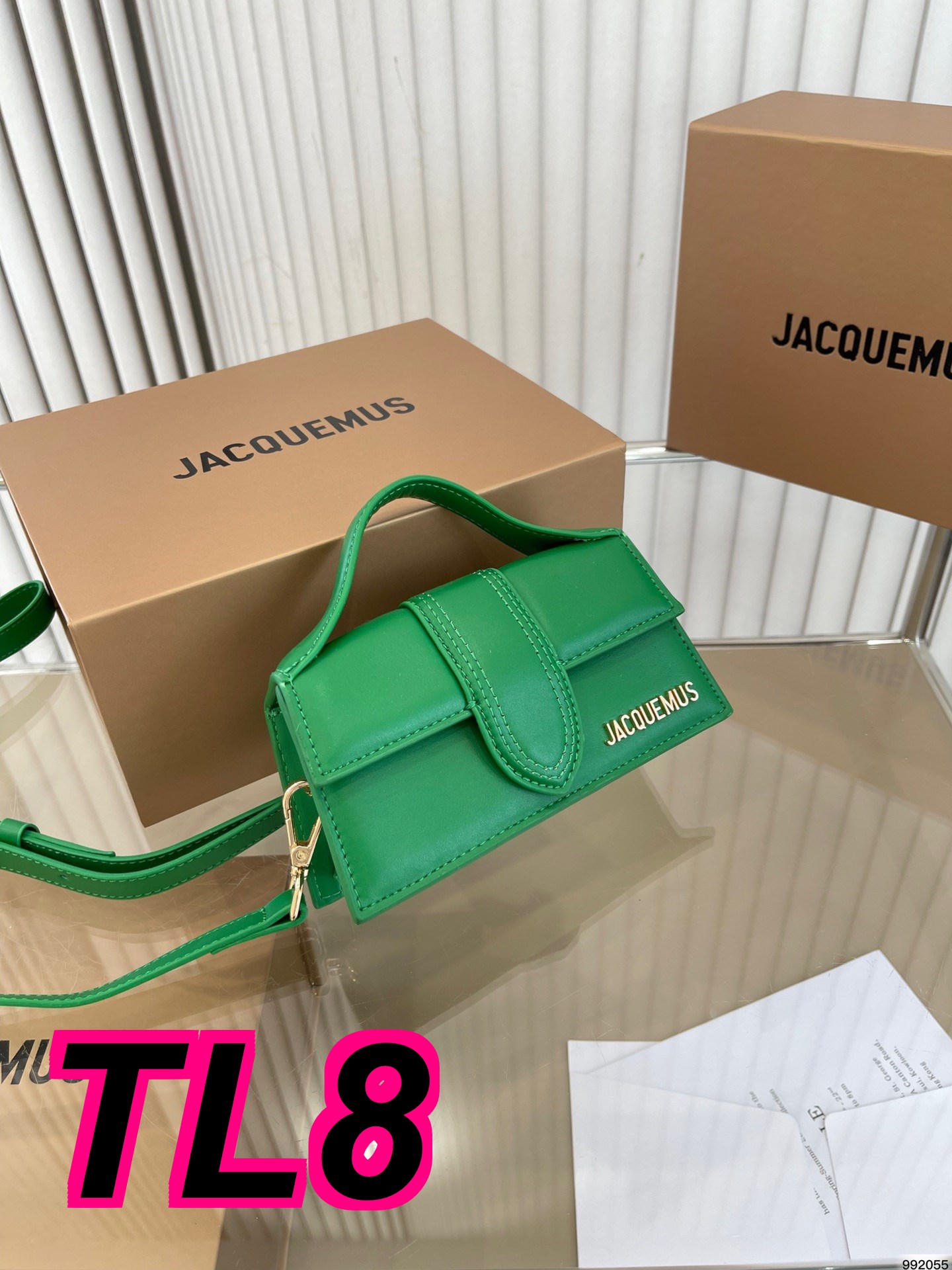 TL4224 JACQUEMUS    49.99$ gallery