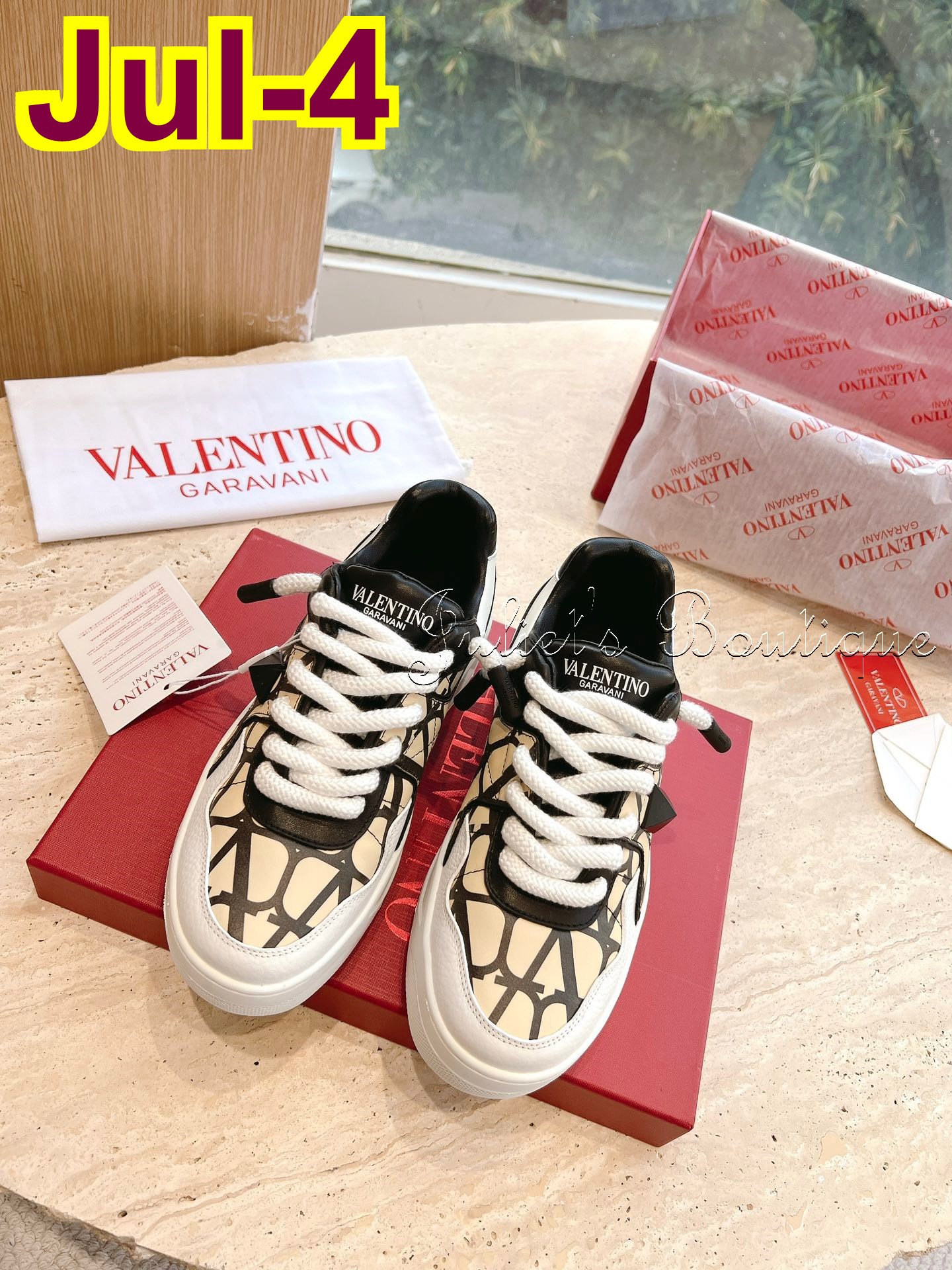 TL4406 VALENTINO $119.86 gallery