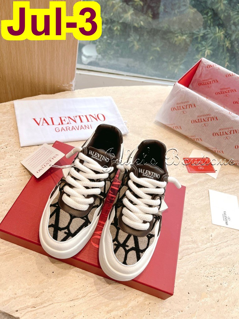 TL4406 VALENTINO $119.86 gallery