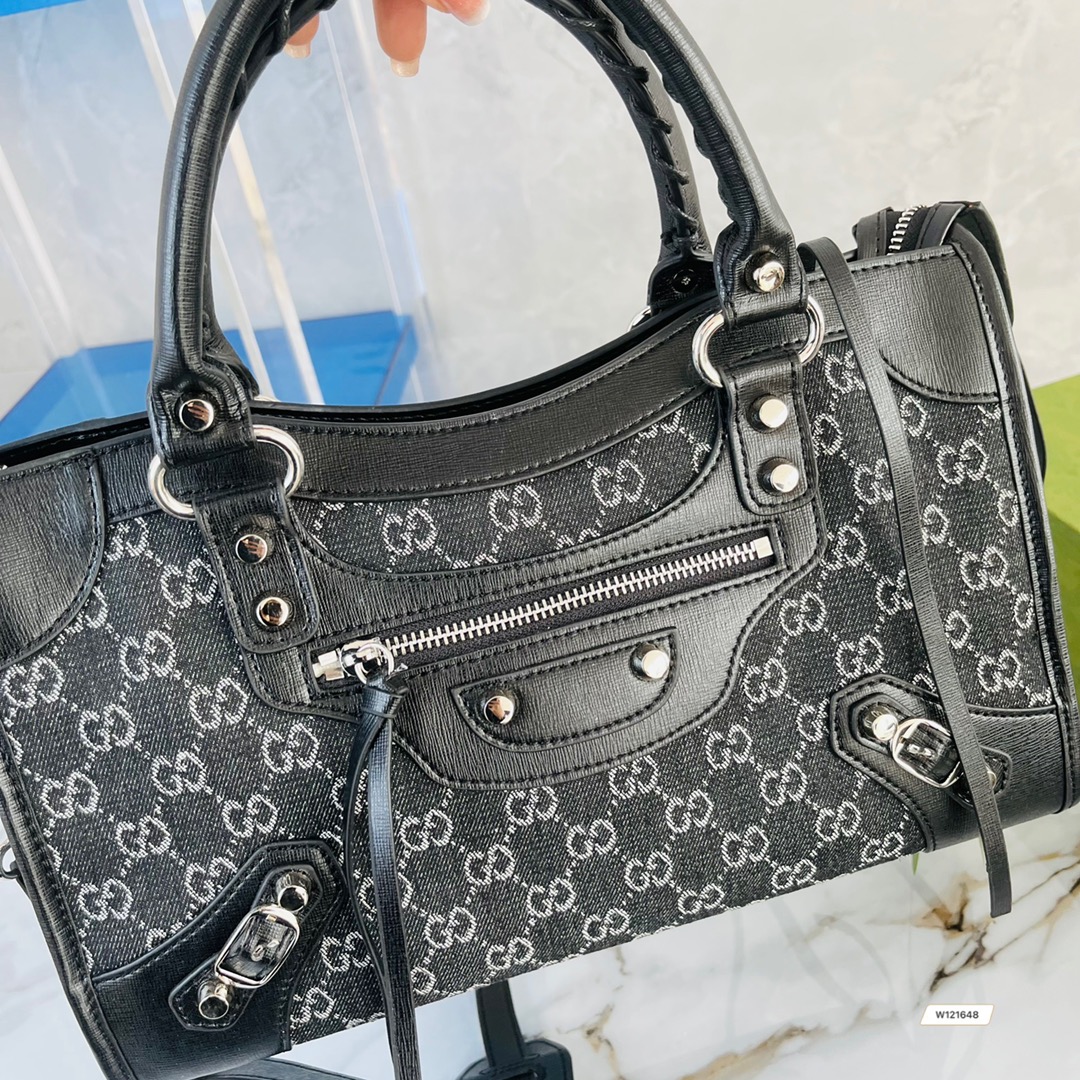 TL4689 GUCCI  65$ gallery