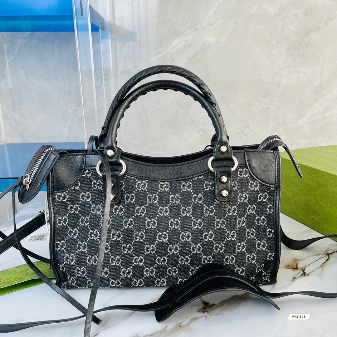 TL4689 GUCCI  65$ gallery