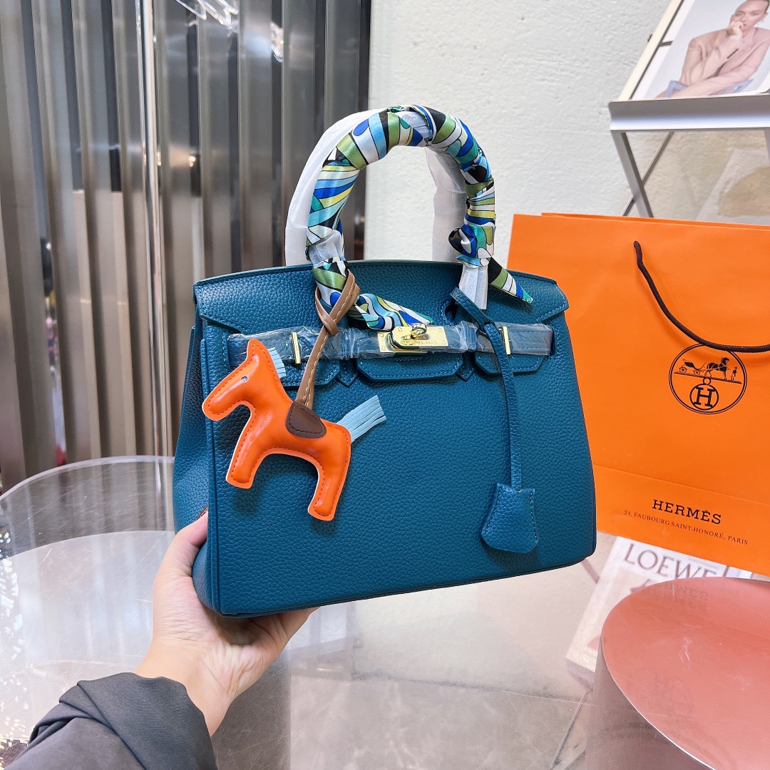 TL4762 HERMES 59.99$ gallery