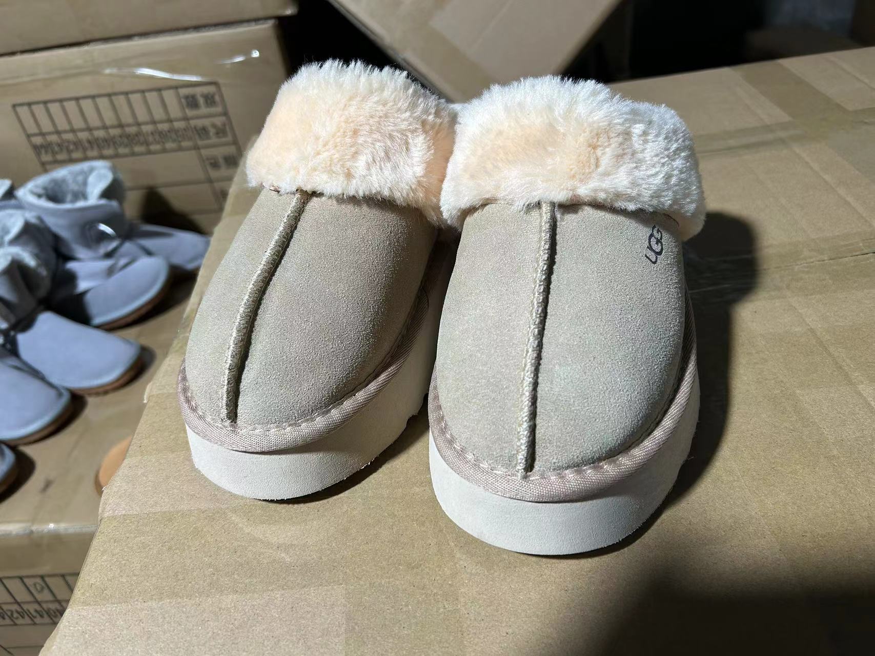 TL4791 UGG 48$ gallery