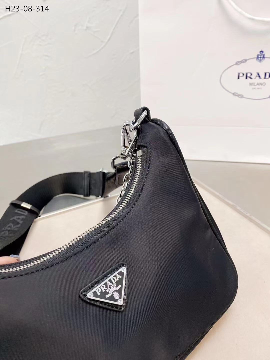 TL5046 PRADA 49.99$ gallery