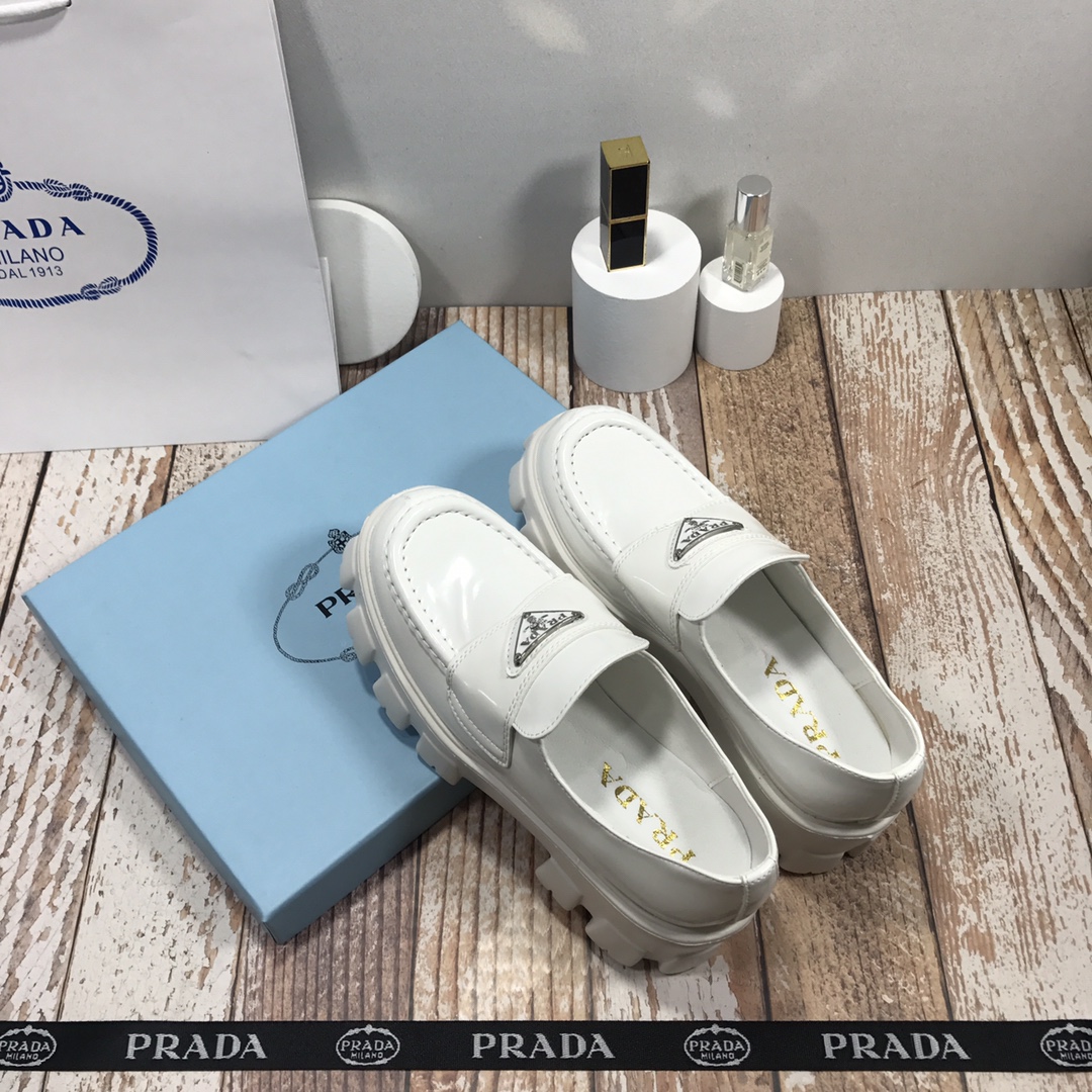 TL5063 PRADA  49.99$ gallery