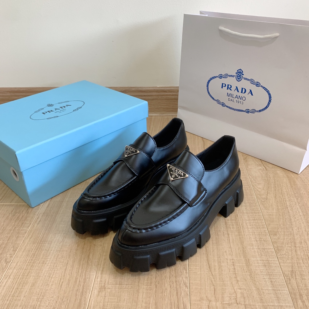 TL5063 PRADA  49.99$ gallery