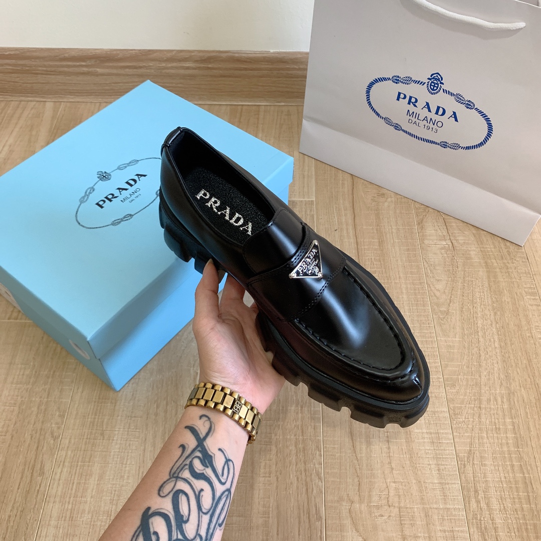 TL5063 PRADA  49.99$ gallery