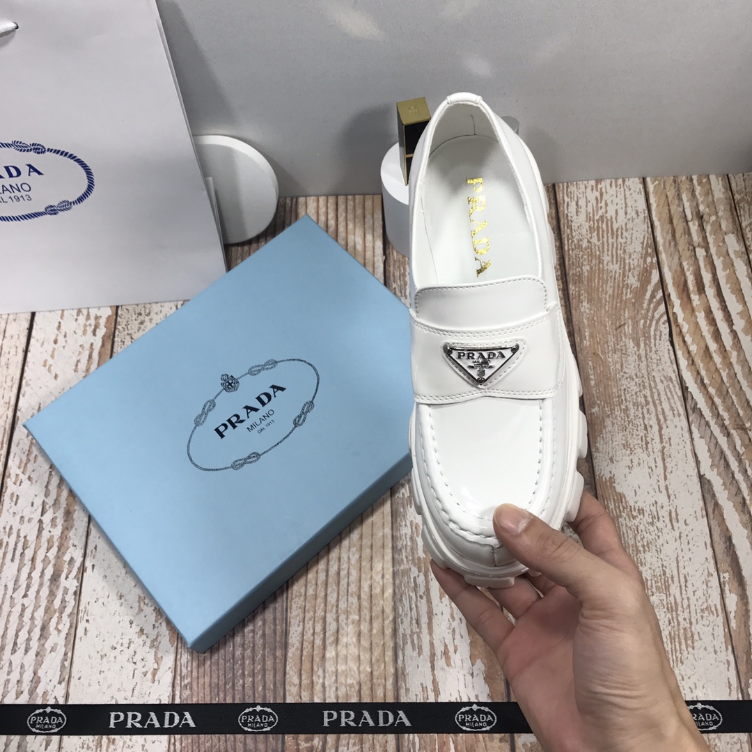 TL5063 PRADA  49.99$ gallery