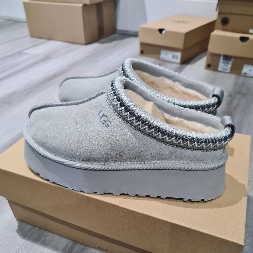 TL5492 UGG 49.99$ gallery